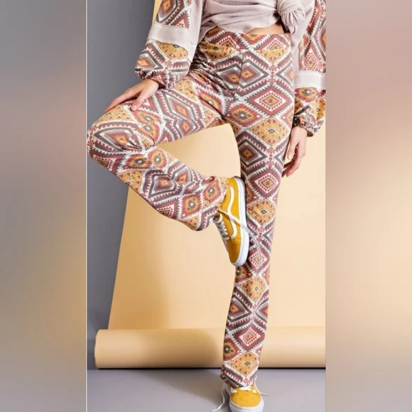 1 left 🔥! Easel Know It All Aztec Print Lounge Pants - Picture 2 of 5